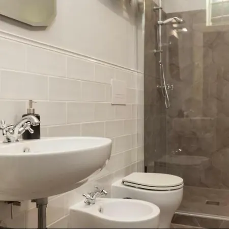 Duomo 22 * נאפולי